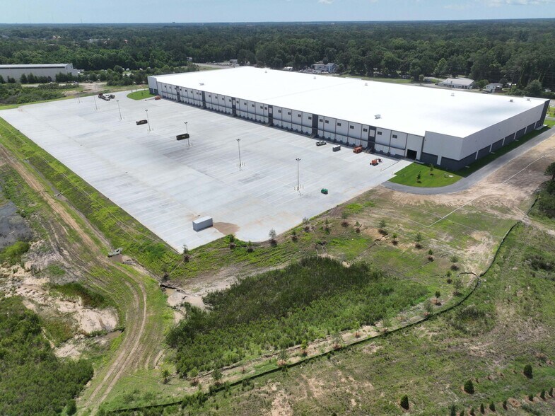 More Photos Of 4704 Ogeechee Rd, Savannah Warehouse For Lease