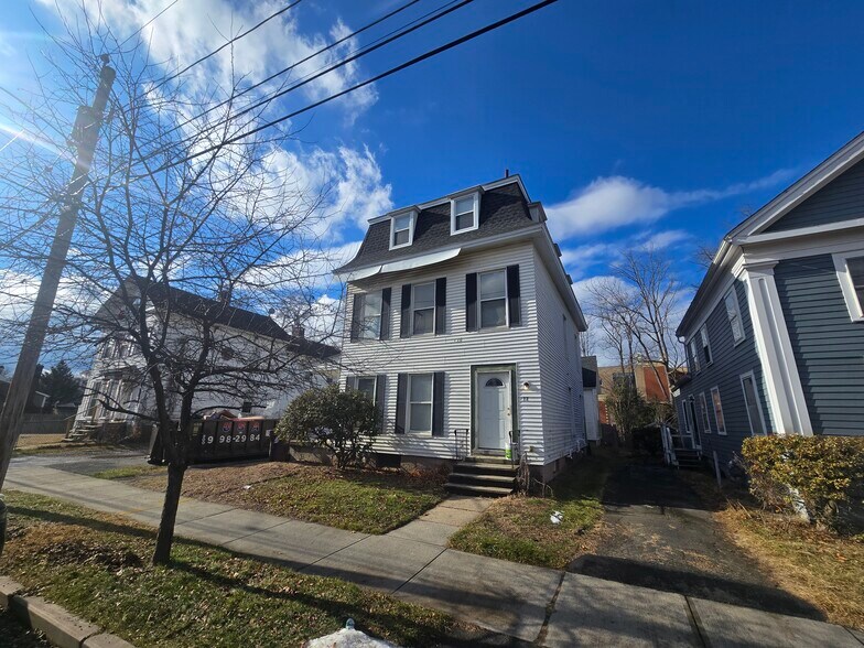 More Photos Of 12 Franklin Ave, Westfield Apartments For Sale