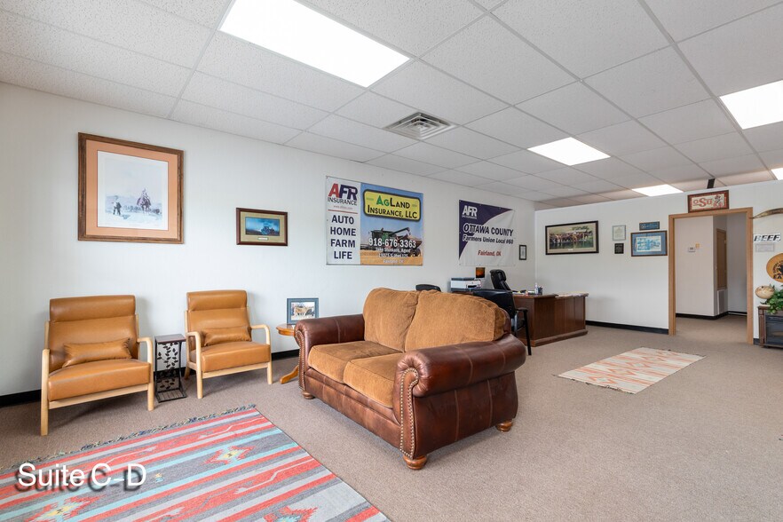 More Photos Of 19275 125 Hwy, Fairland General Retail For Sale