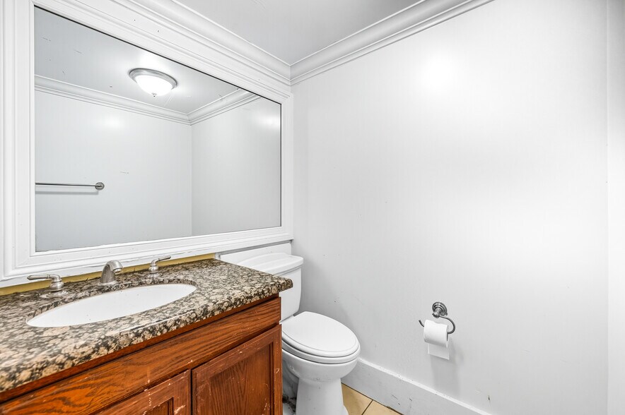 More Photos Of 11300-11320 W Pico Blvd, Los Angeles Storefront For Lease