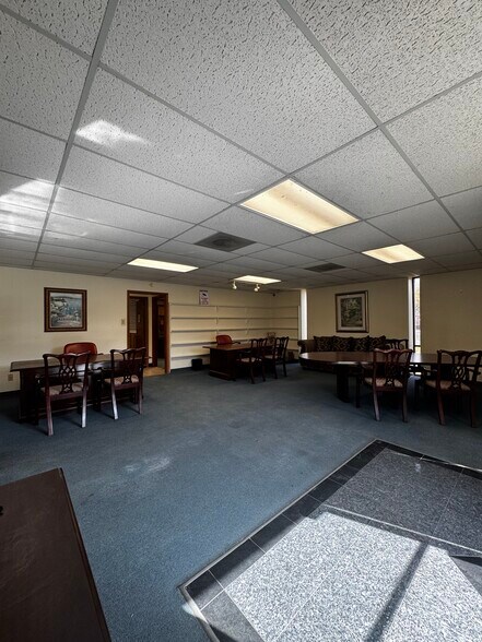 More Photos Of 300 Palm Dr, Corpus Christi Warehouse For Sale