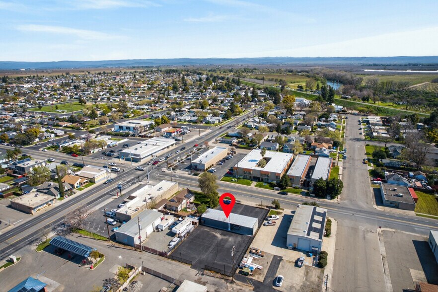 More Photos Of 1110 Ramirez St, Marysville Auto Dealership For Sale