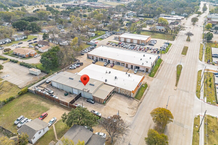 More Photos Of 424 S Bryan Belt Line Rd, Mesquite Flex For Sale