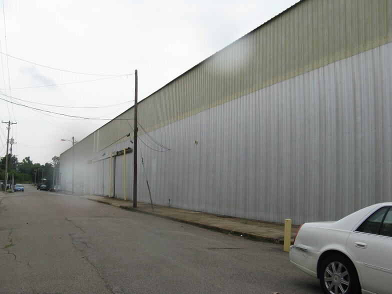 More Photos Of 1199 Thomas St, Memphis Warehouse For Sale