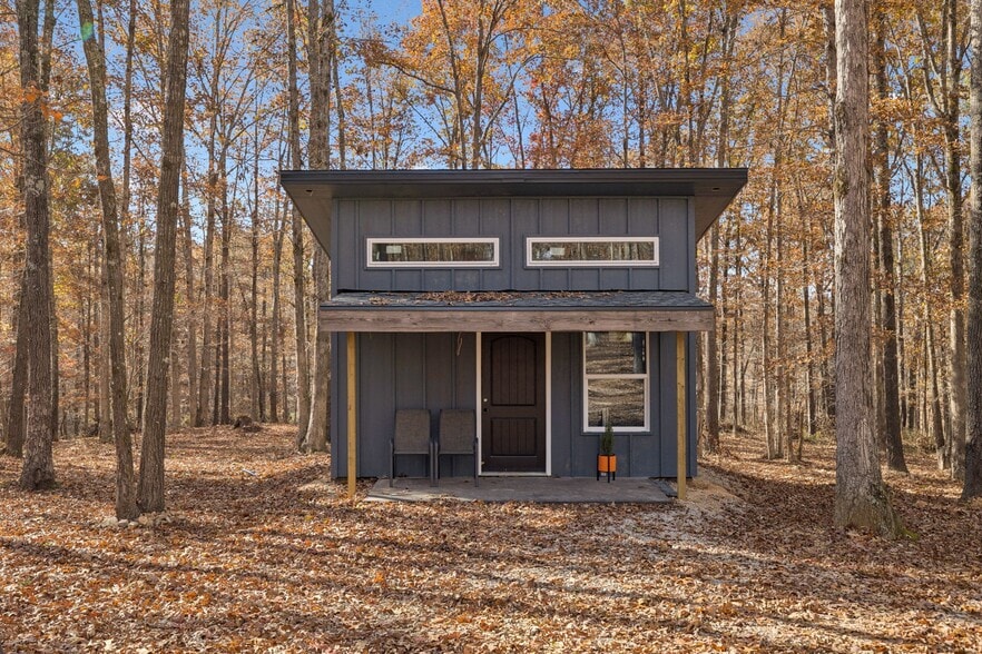 More Photos Of 3158 Summertown Hwy, Summertown Hotel For Sale