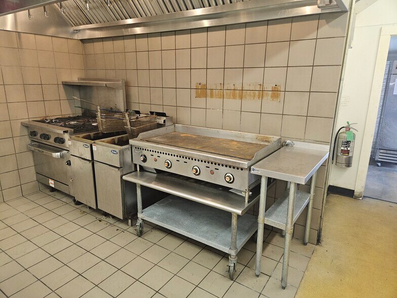 More Photos Of 730 Main St, Andover Restaurant For Lease