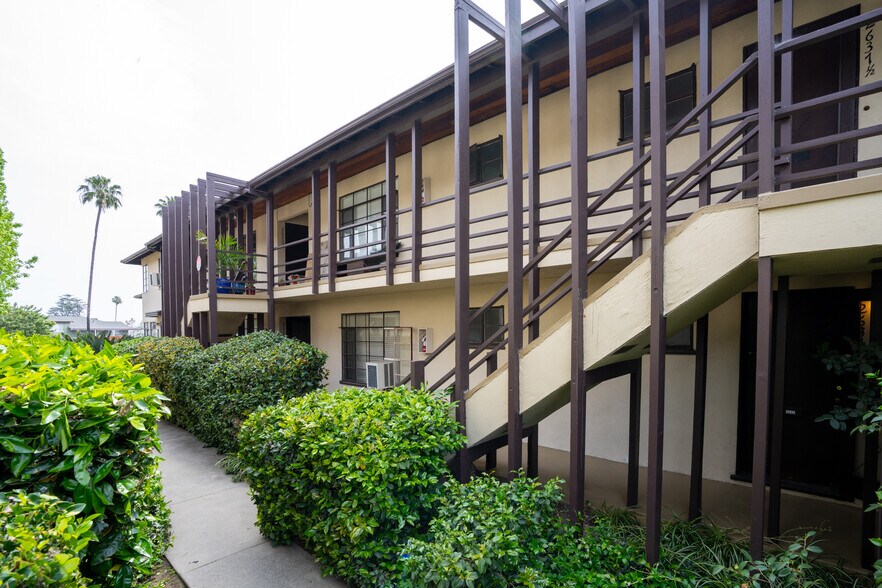 More Photos Of 2629-2643 1/2 Lake Ave, Altadena Apartments For Sale