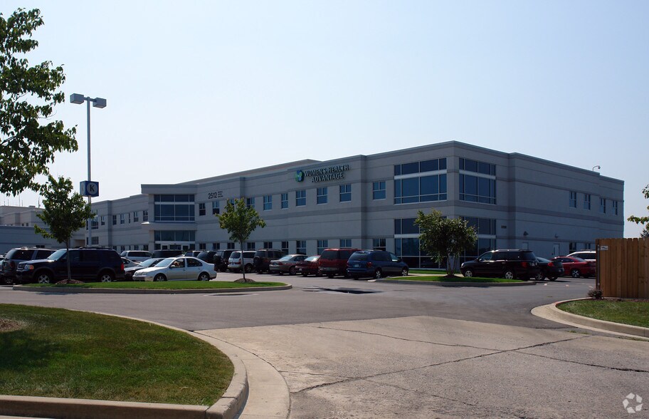 Primary Photo Of 2512 E Dupont Rd, Fort Wayne Medical For Lease