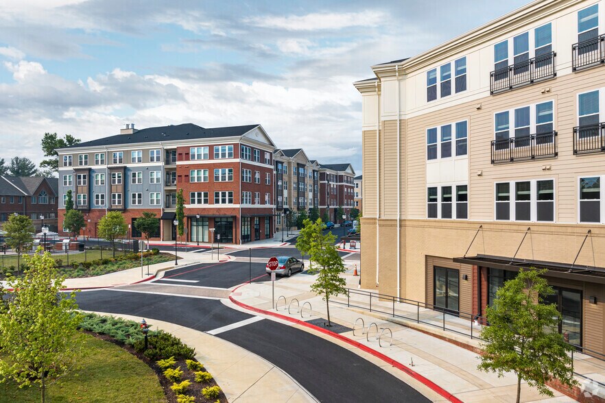 More Photos Of 4040 Gateway Dr, Fairfax Apartments For Lease