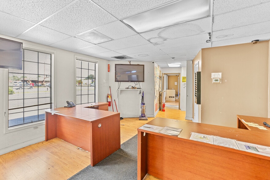 More Photos Of 6580 Ga-85 Hwy, Riverdale Auto Dealership For Sale