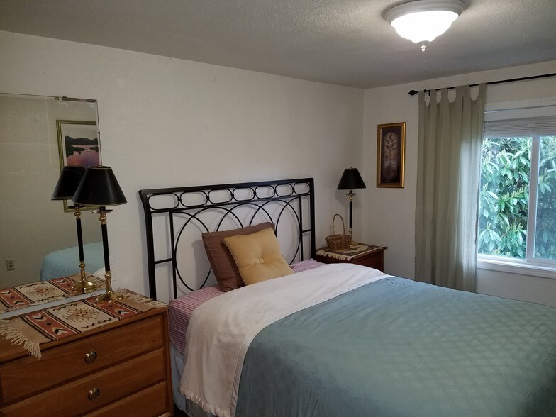 More Photos Of 1123 Cross St SE, Salem Apartments For Sale