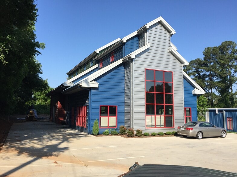 More Photos Of 221 Georgia Belle Ave, Belmont Flex For Lease
