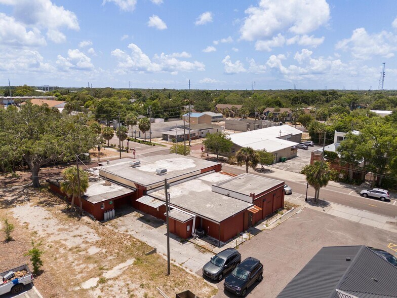 More Photos Of 325 E Lemon St, Tarpon Springs Warehouse For Sale