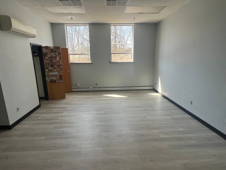 More Photos Of 175 Paterson Ave, Little Falls Industrial For Sale