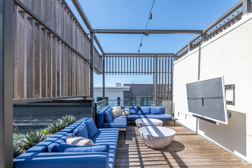 More Photos Of 2302 Valdez St, Oakland Apartments For Lease