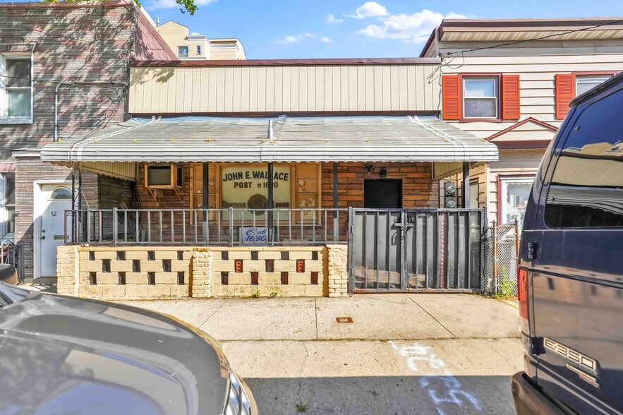 More Photos Of 5224 35th St, Long Island City Light Distribution For Sale