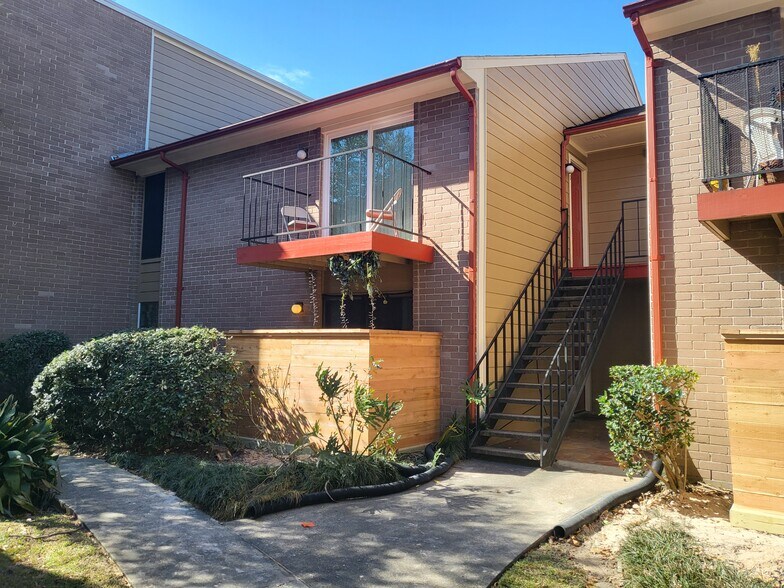 More Photos Of , Houston Multifamily For Sale