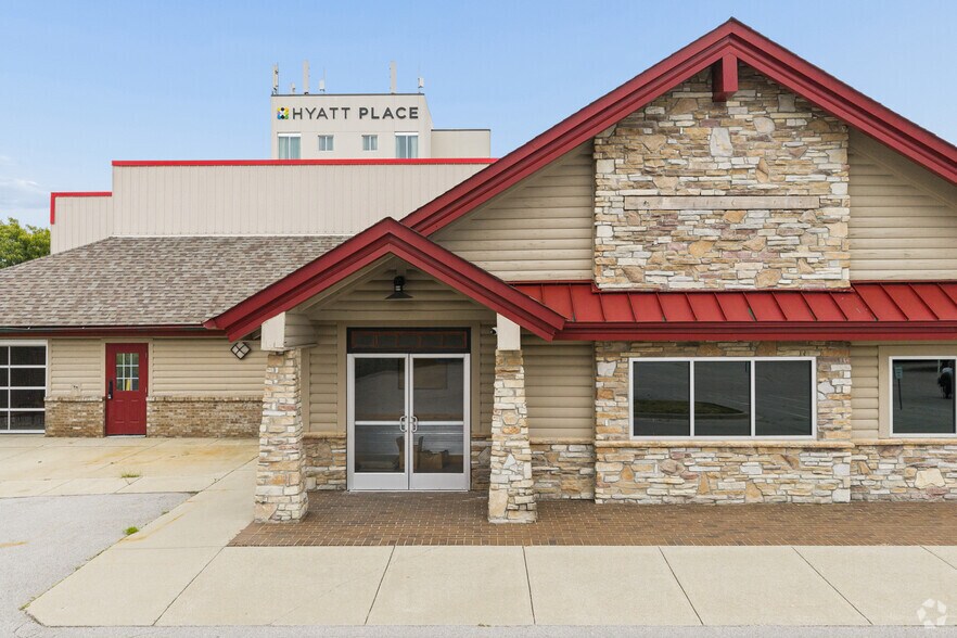 More Photos Of 1973 Bryant Rd, Lexington Restaurant For Sale