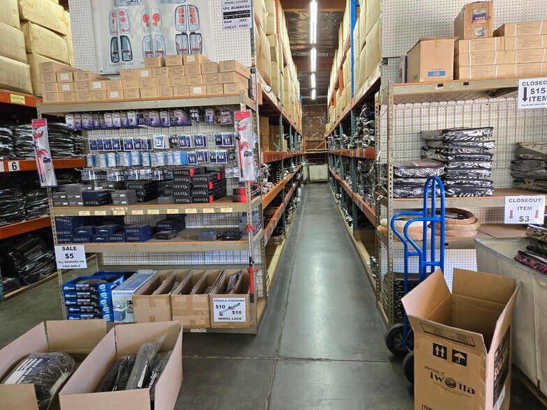 More Photos Of 1122 S Alvarado St, Los Angeles Warehouse For Lease