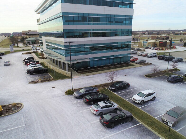 More Photos Of 1405 N Green Mount Rd, O'Fallon Office For Lease