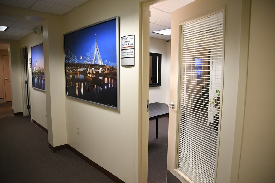 More Photos Of 289 Elm St, Marlborough Warehouse For Lease