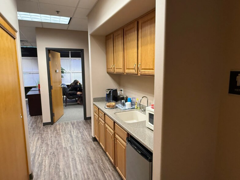 More Photos Of 9299 W Olive Ave, Peoria Light Manufacturing For Sale
