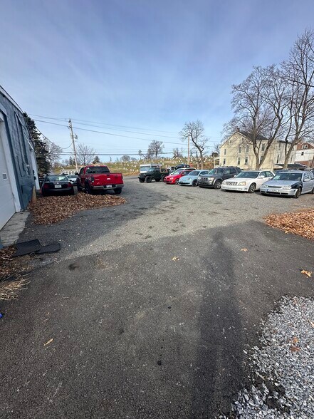 More Photos Of 2425 Herr St, Harrisburg Auto Repair For Sale