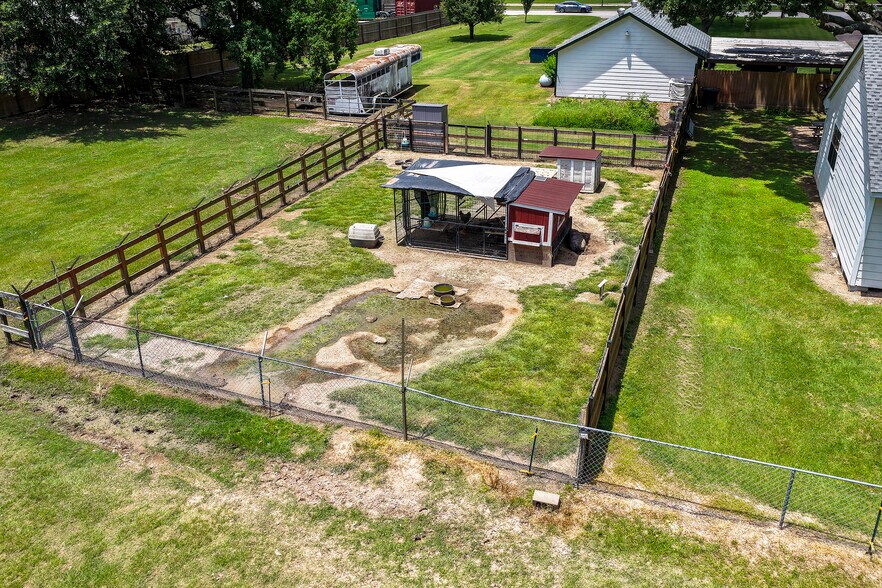 More Photos Of 18334 Mueschke Rd, Cypress Land For Sale