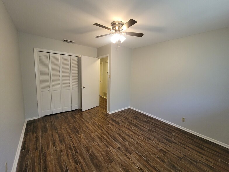 More Photos Of 521 Southtrail Dr, San Antonio Multifamily For Sale