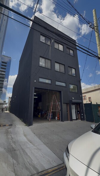 More Photos Of 3354 Farrington St, Flushing Industrial For Lease