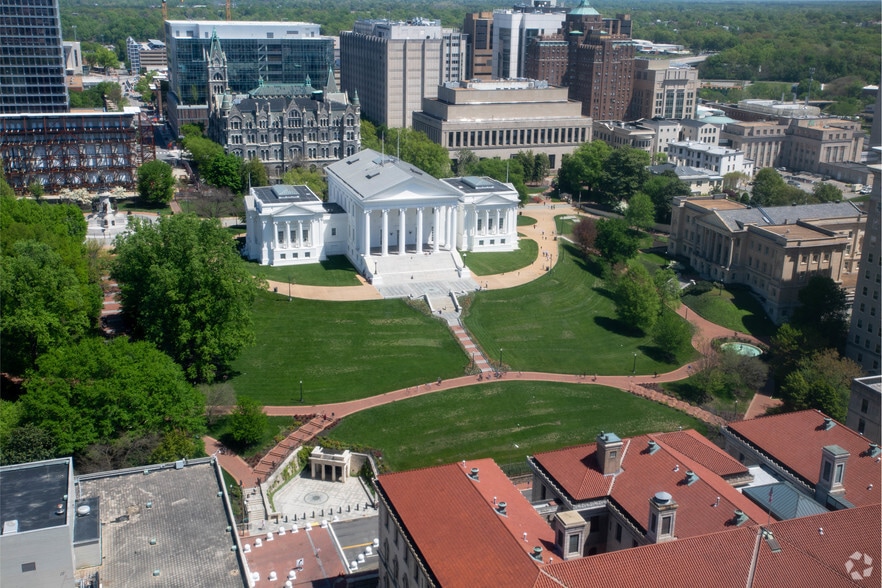 More Photos Of 919 E Main St, Richmond Office For Lease