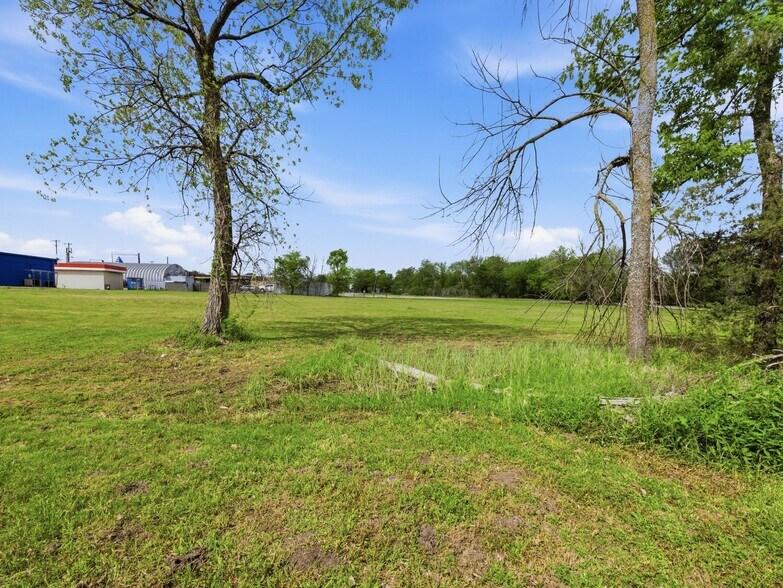 More Photos Of TBD TBD Mulberry Street, Kaufman Land For Sale