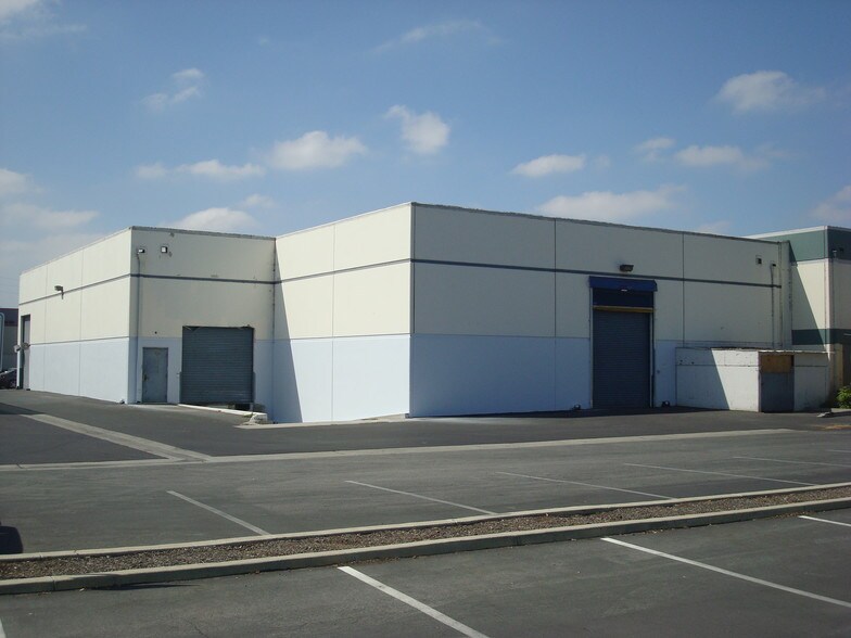 More Photos Of 6325 Alondra Blvd, Paramount Warehouse For Lease