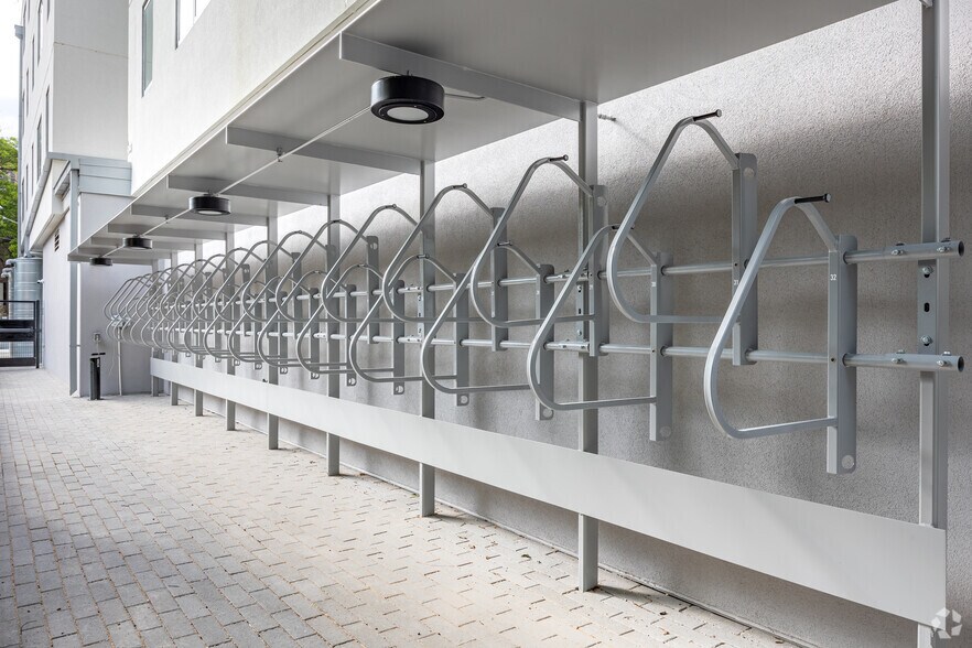 More Photos Of 1108 Nueces St, Austin Apartments For Lease