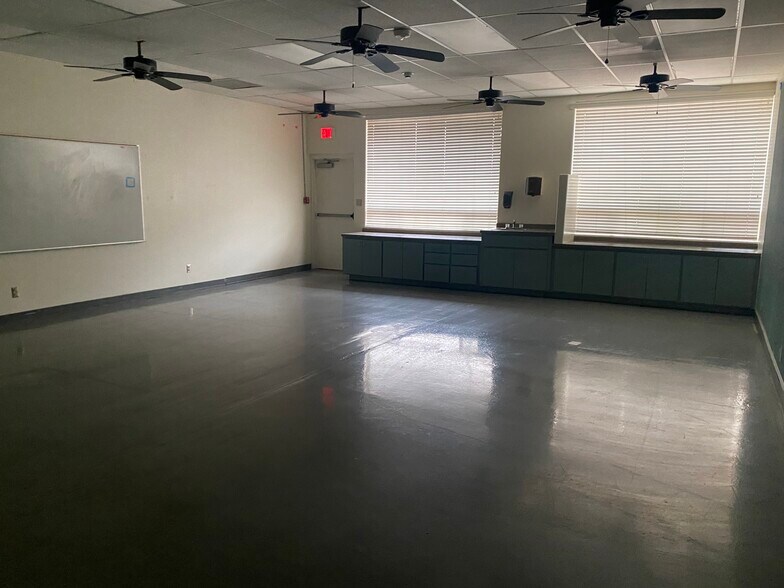 More Photos Of 630 W 17th Pl, Tempe Schools For Lease
