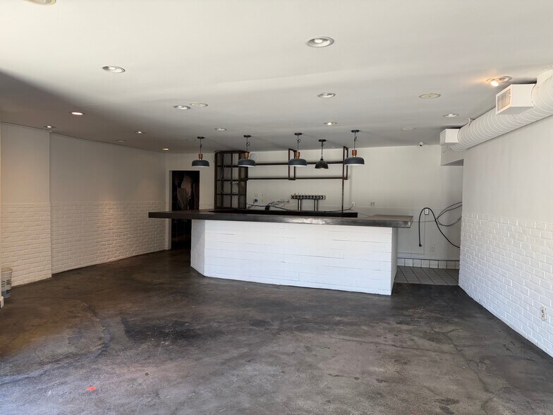 More Photos Of 3129 W Sunset Blvd, Los Angeles Apartments For Lease