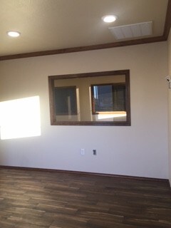 More Photos Of 3204 Commercial Dr, Midland Warehouse For Lease