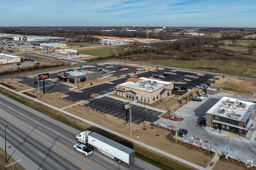 More Photos Of 3861 U.S. 412, Siloam Springs Restaurant For Sale