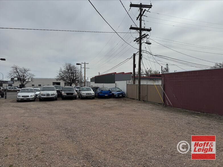 More Photos Of 1490-1494 Carr St, Lakewood General Retail For Sale