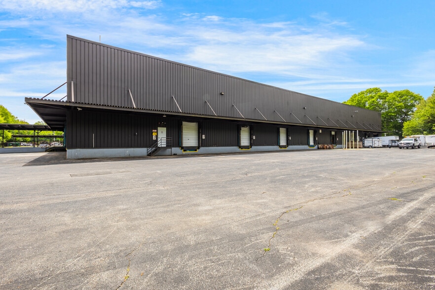 More Photos Of 4 Energy Way, West Warwick Distribution For Lease