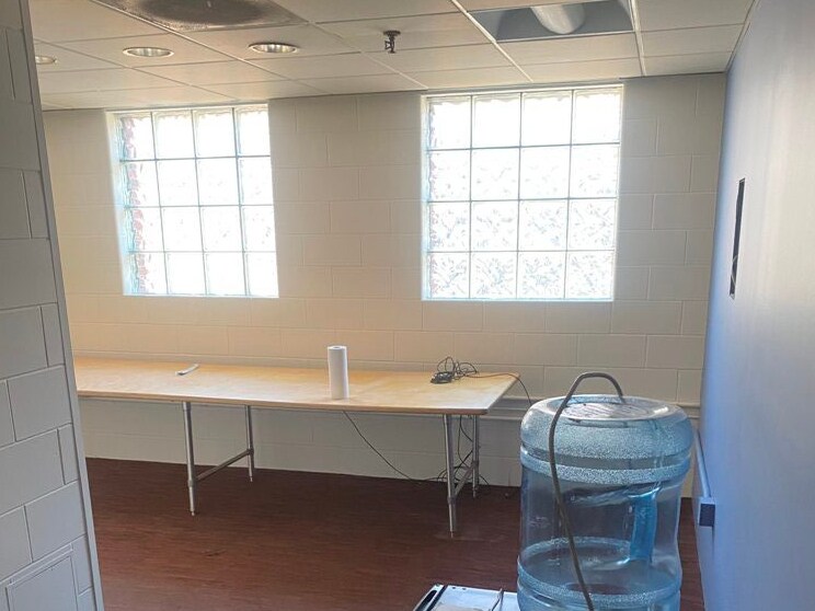 More Photos Of 2455 W Grand Ave, Chicago Warehouse For Lease