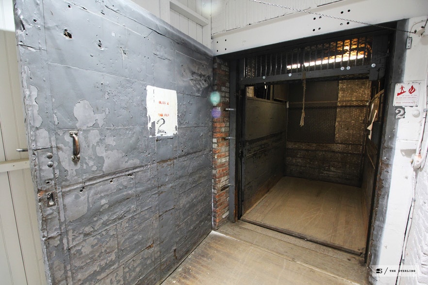 More Photos Of 15 Wilkinson Ave, Jersey City Warehouse For Lease