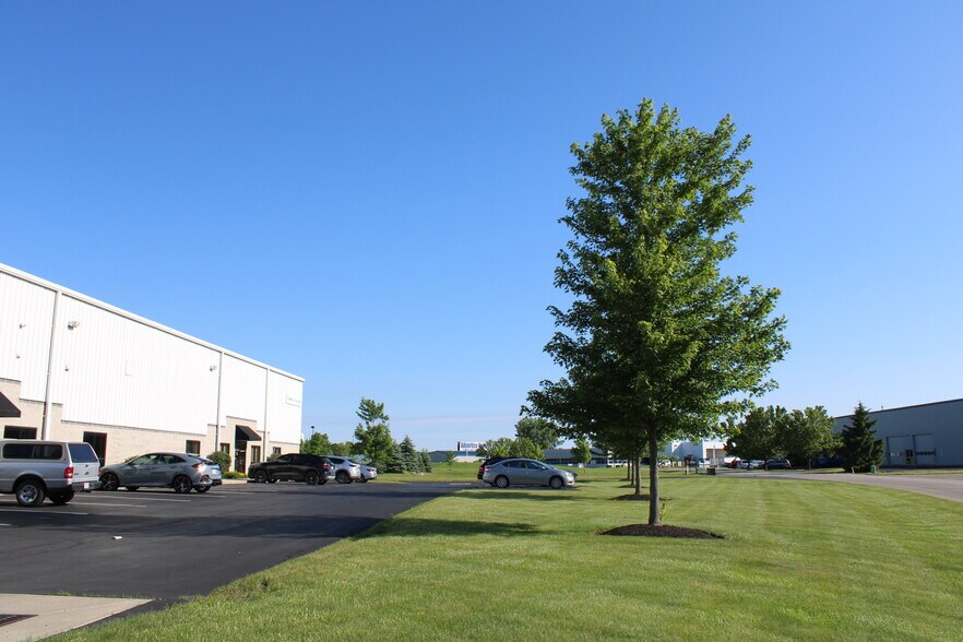 More Photos Of 7801 Corporate Blvd, Plain City Industrial For Sale