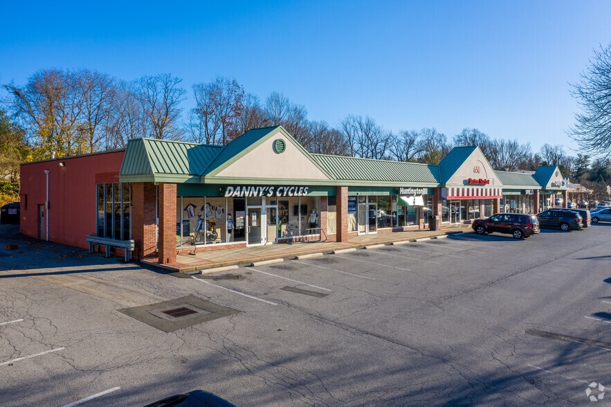 More Photos Of 650 Central Park Ave, Scarsdale Unknown For Lease