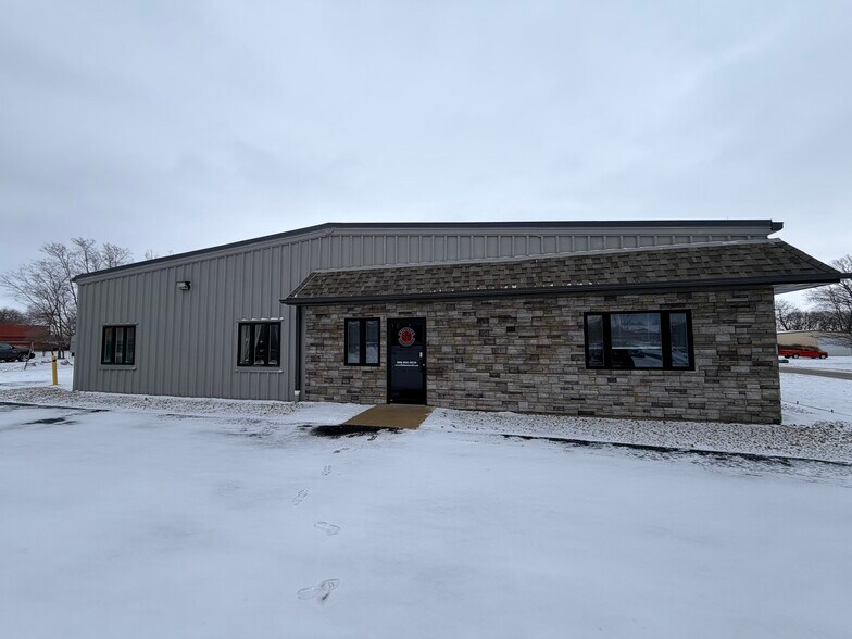 Primary Photo Of 2901 Cascade Dr, Valparaiso Industrial For Sale