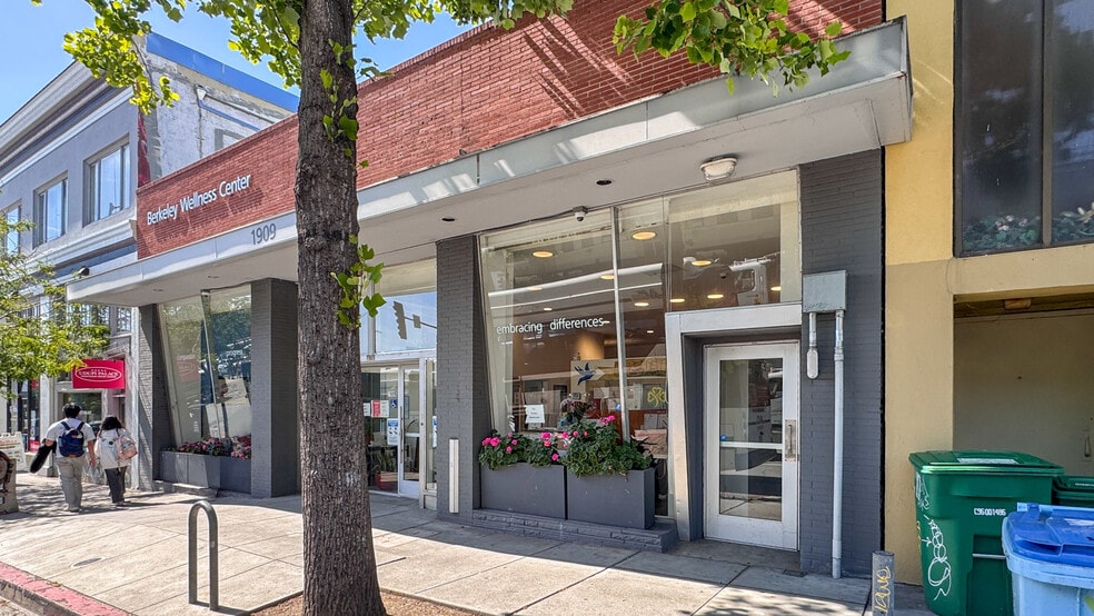 More Photos Of 1909 University Ave, Berkeley Storefront For Sale