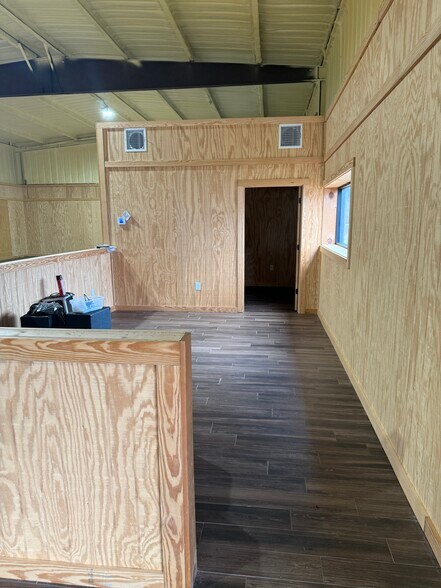 More Photos Of 14359 State Highway 31 E, Brownsboro Warehouse For Sale