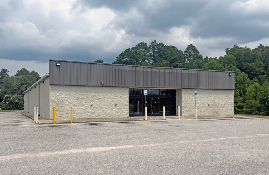More Photos Of 941 S Governor Williams Hwy, Darlington Freestanding For Lease