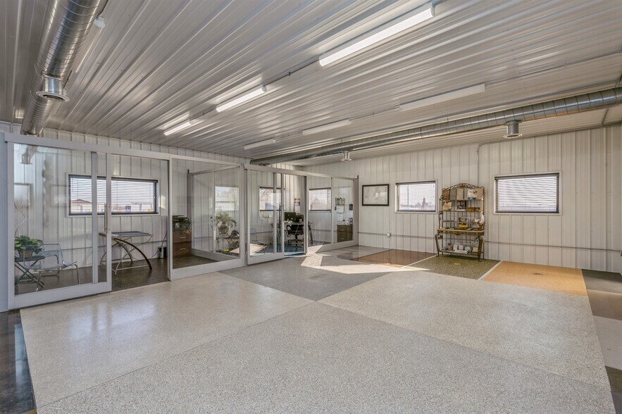 More Photos Of 33083 Ute Ave, Waukee Flex For Sale