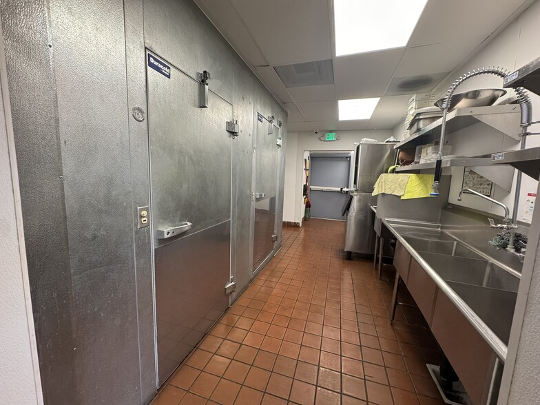 More Photos Of 11241 Beach Blvd, Stanton General Retail For Sale